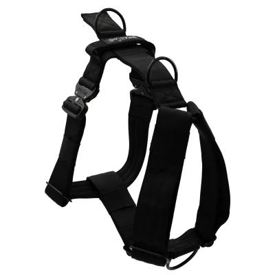 Arnés táctico Carbon de DoggyCraft para perros, negro total con herrajes negros, con anilla frontal antitirones y asa de emergencia