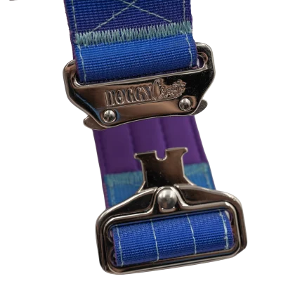 Detalle del arnés táctico Universe de DoggyCraft